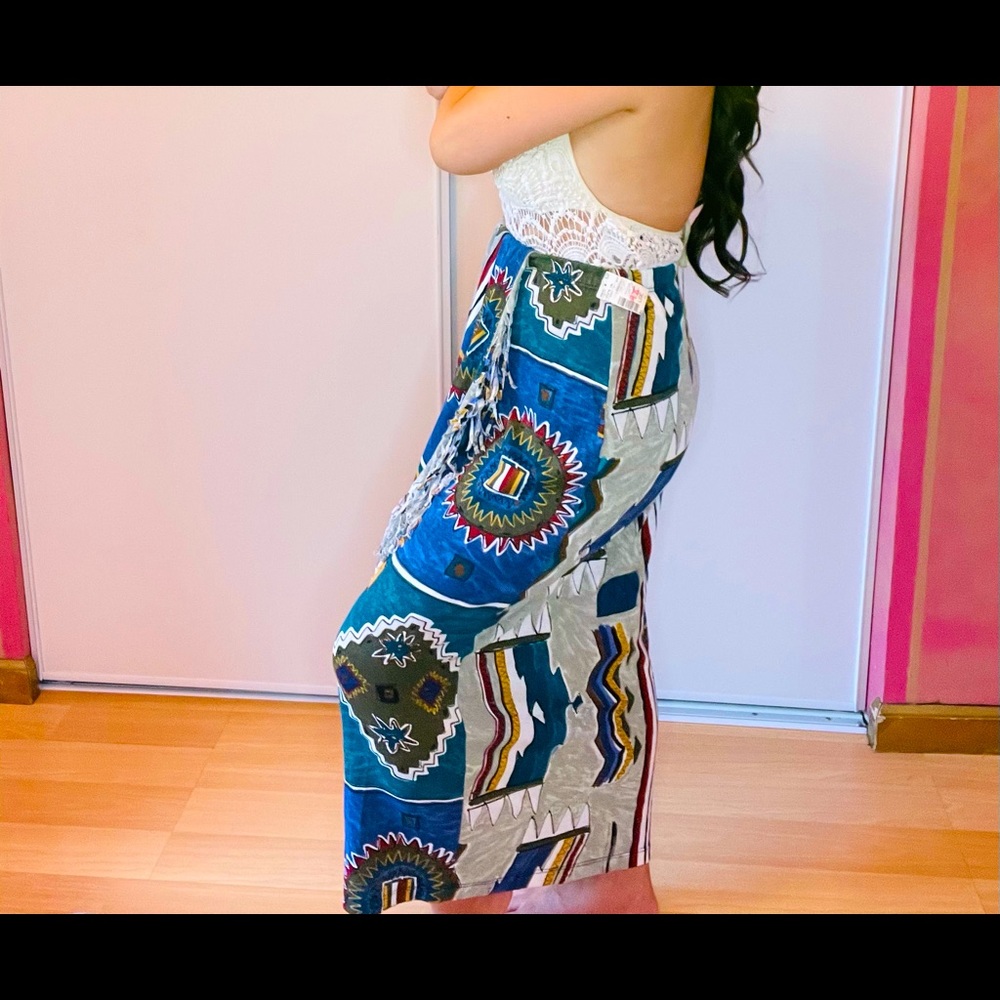 Colorful Geometric Patterned Skirt - Picture 8 of 16